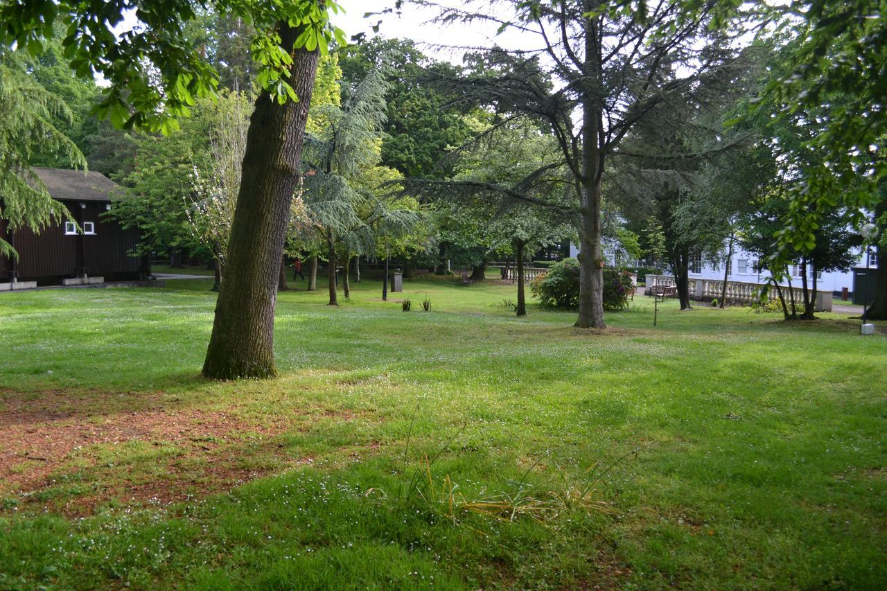 Gilwell Park Hotel Chingford Exterior photo