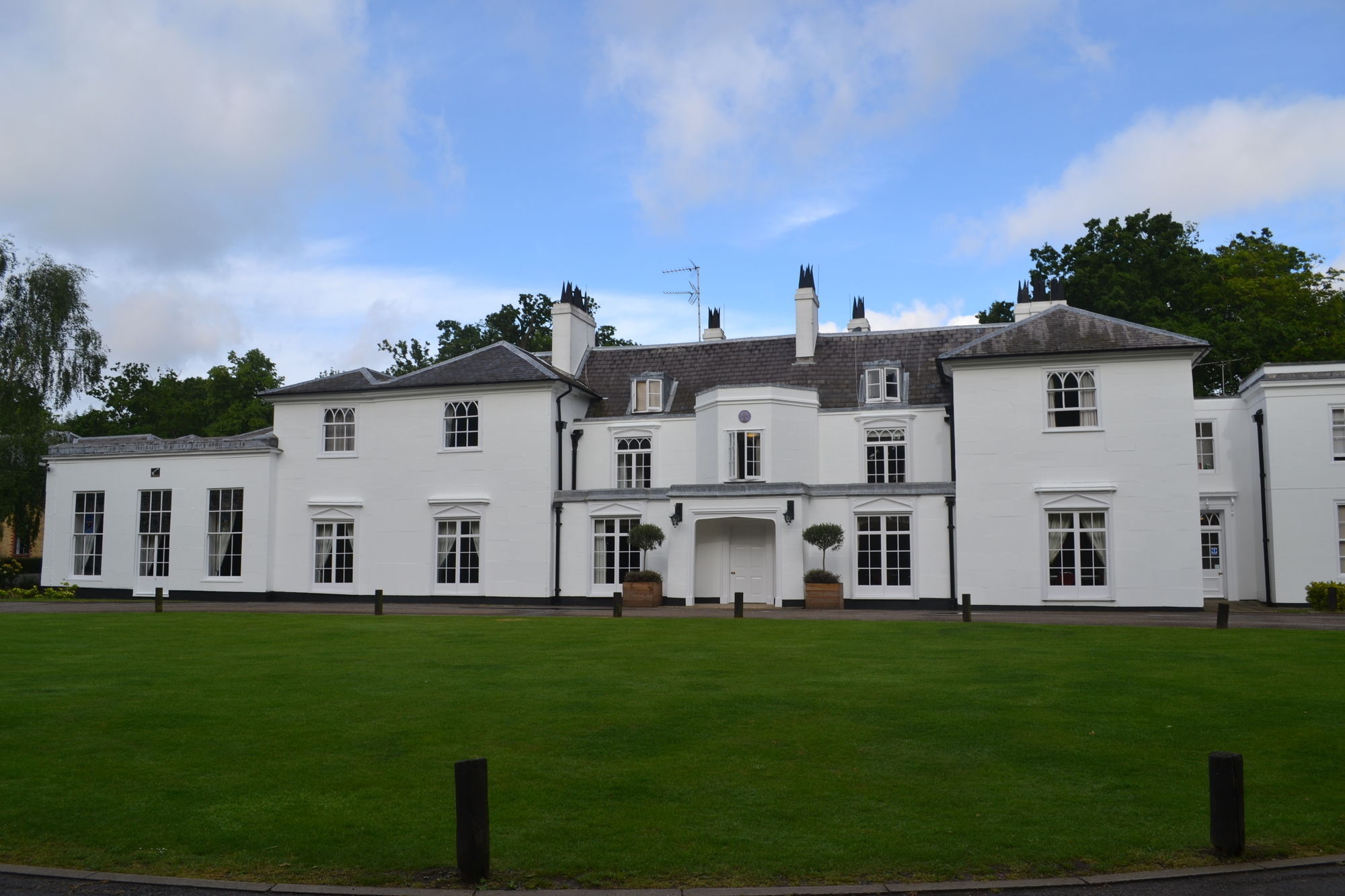 Gilwell Park Hotel Chingford Exterior photo